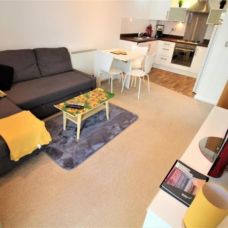 Racecourse serviced apartments Chester Extérieur photo