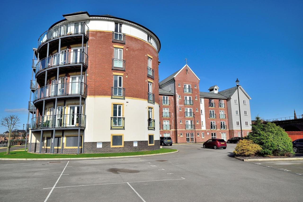 Racecourse serviced apartments Chester Extérieur photo