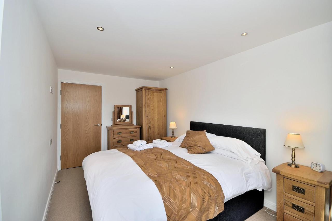 Racecourse serviced apartments Chester Extérieur photo