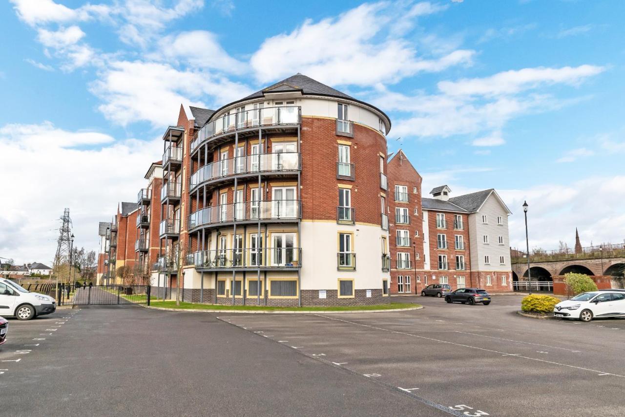 Racecourse serviced apartments Chester Extérieur photo