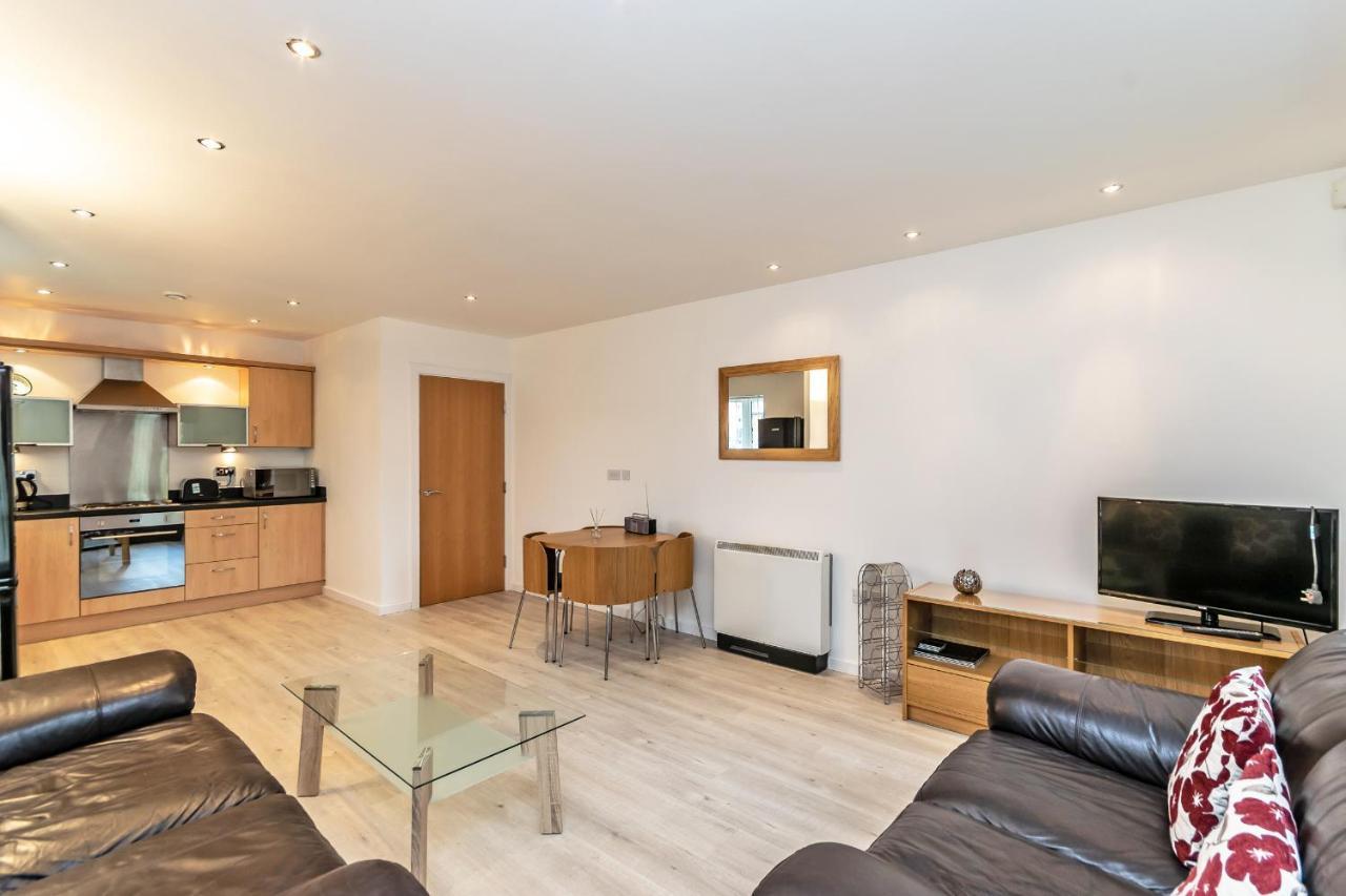 Racecourse serviced apartments Chester Extérieur photo