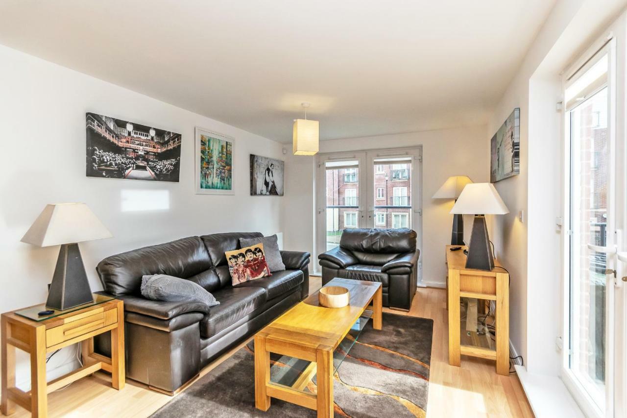 Racecourse serviced apartments Chester Extérieur photo