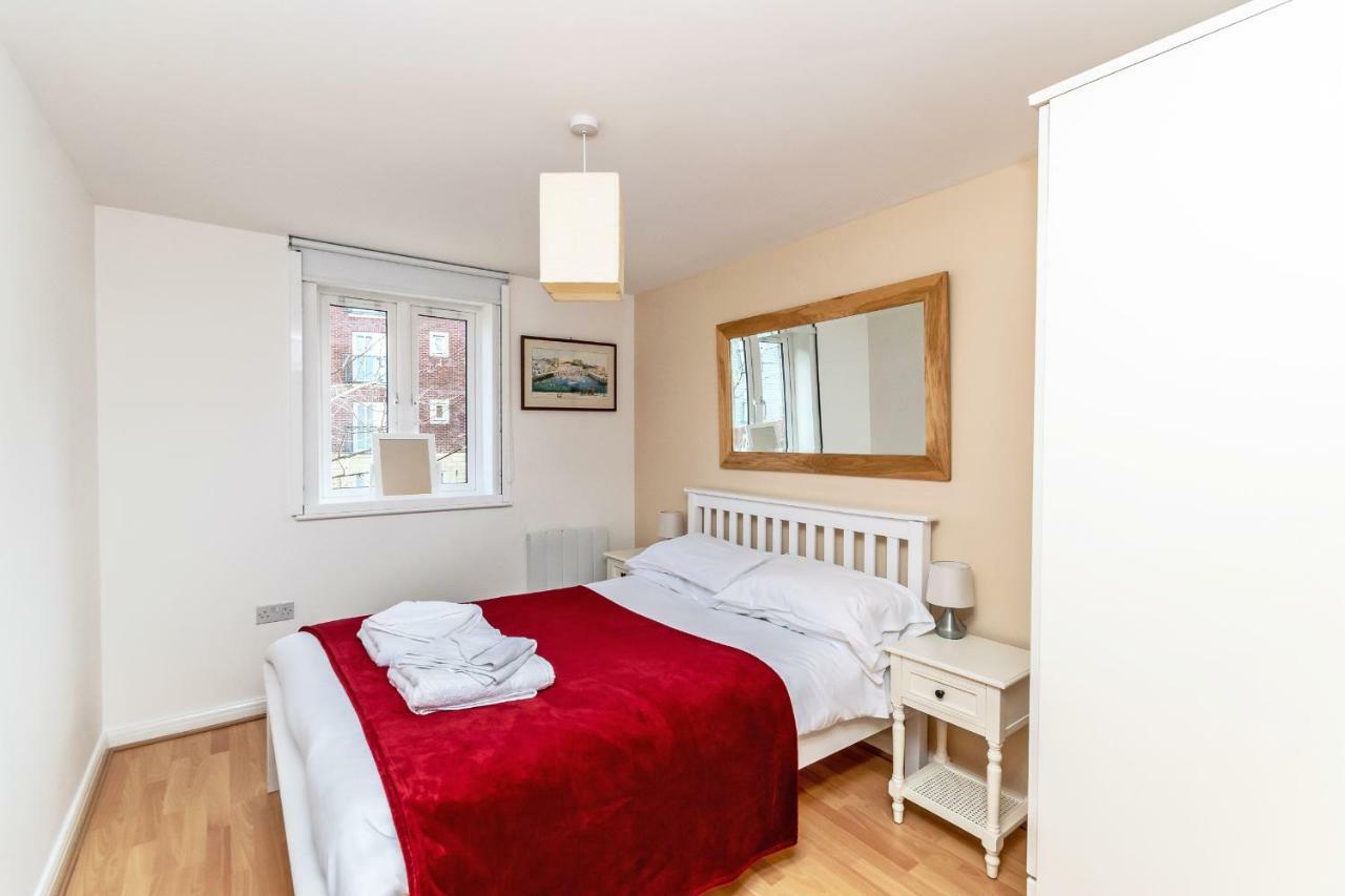 Racecourse serviced apartments Chester Extérieur photo