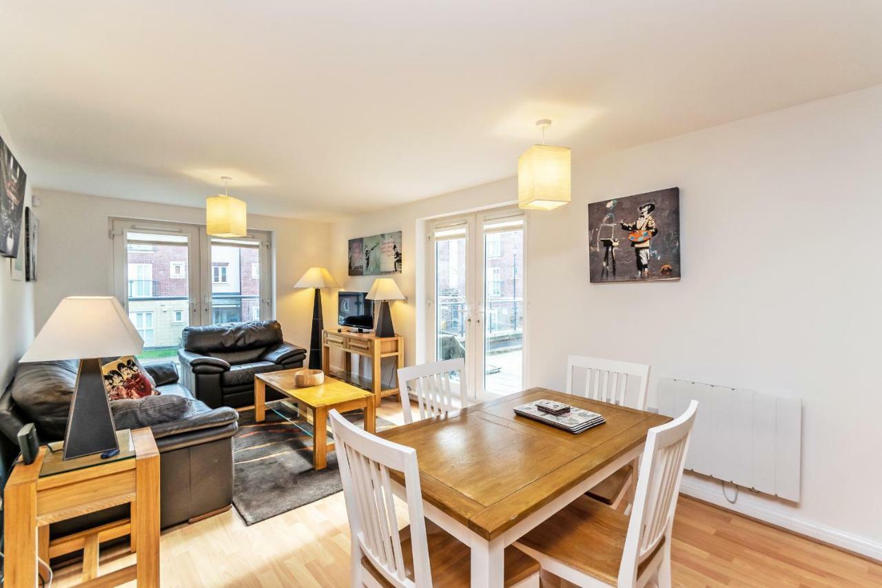 Racecourse serviced apartments Chester Extérieur photo