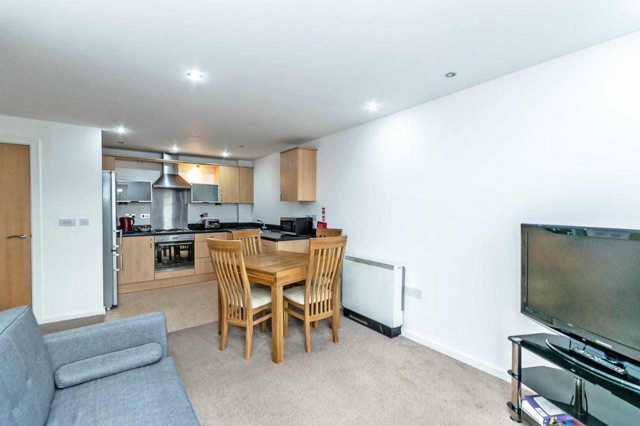 Racecourse serviced apartments Chester Extérieur photo