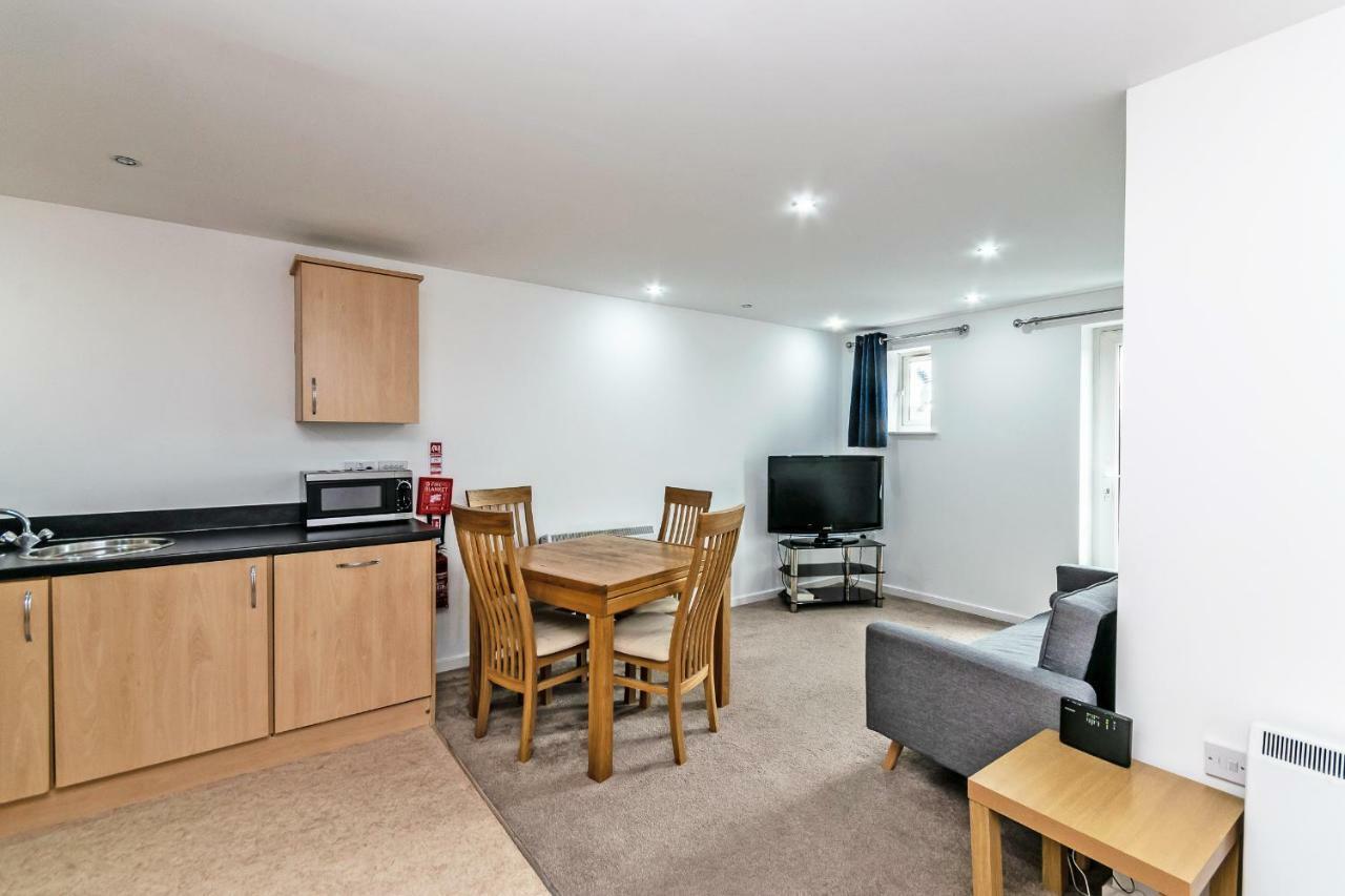 Racecourse serviced apartments Chester Extérieur photo
