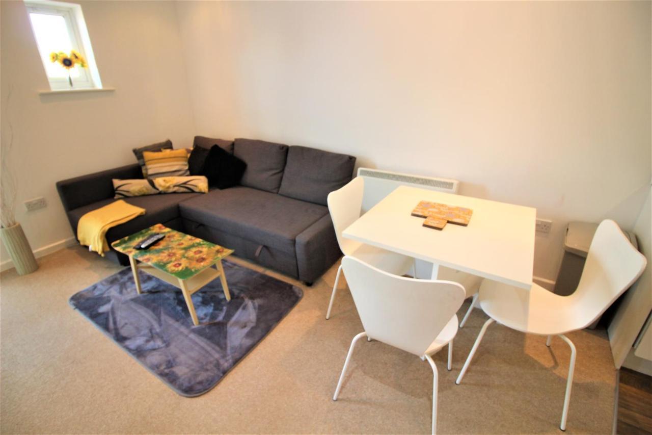 Racecourse serviced apartments Chester Extérieur photo